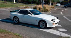 3 porsche 944 – 1982